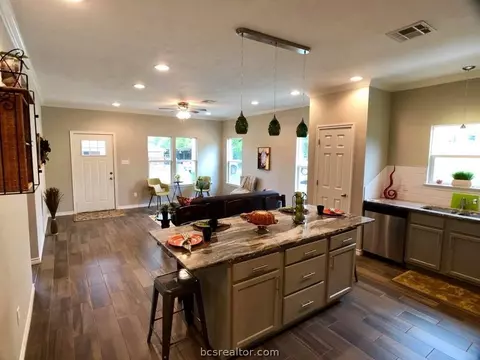 1507 Una Ave, Bryan, TX 77803 photo 6