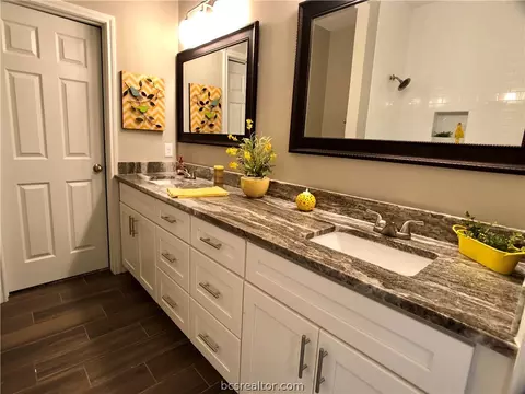 1507 Una Ave, Bryan, TX 77803 photo 8