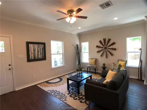 1509 Una Ave, Bryan, TX 77803 photo 4