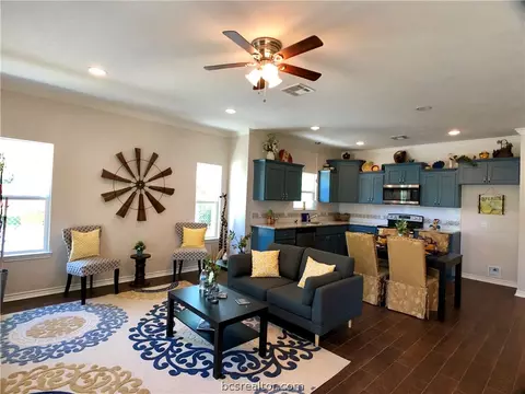 1509 Una Ave, Bryan, TX 77803 photo 3