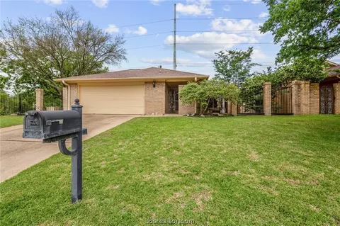 2903 Braeburn St, Bryan, TX 77802 photo 1
