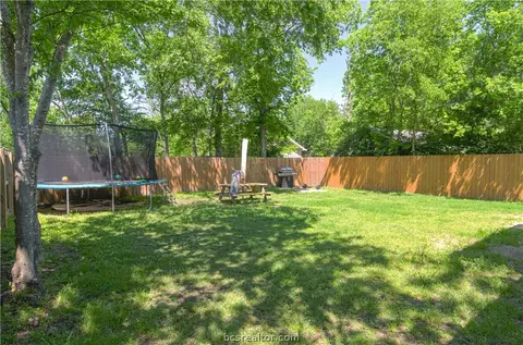 1204 Batts St, Bryan, TX 77803 photo 22