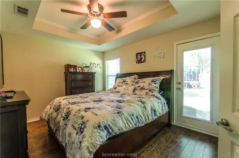 1204 Batts St, Bryan, TX 77803 photo 8