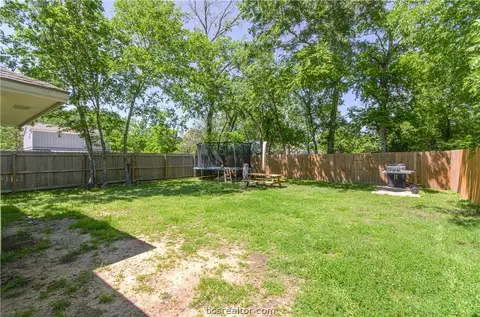 1204 Batts St, Bryan, TX 77803 photo 21