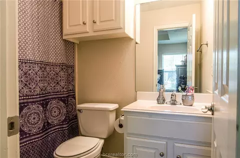 1204 Batts St, Bryan, TX 77803 photo 11