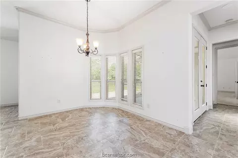 6867 Mccrae Ln, Bryan, TX 77808 photo 6