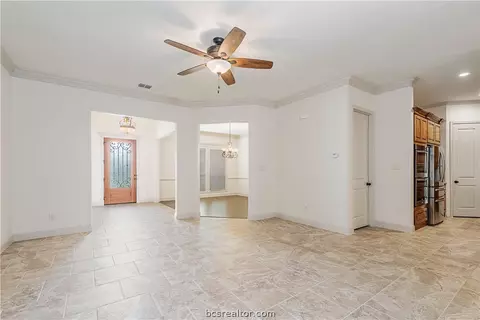 6867 Mccrae Ln, Bryan, TX 77808 photo 11