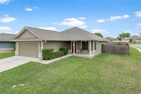 2100 Forge Hill Rd, Bryan, TX 77801 photo 2