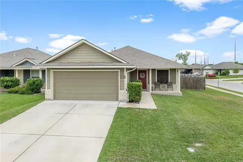 2100 Forge Hill Rd, Bryan, TX 77801 photo 1