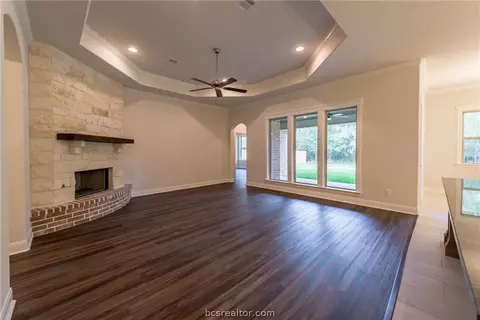 3504 Foxcroft Path, Bryan, TX 77808 photo 9