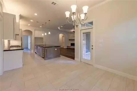 3504 Foxcroft Path, Bryan, TX 77808 photo 7