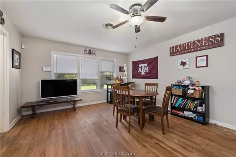 415 Gilbert St, Bryan, TX 77801 photo 4