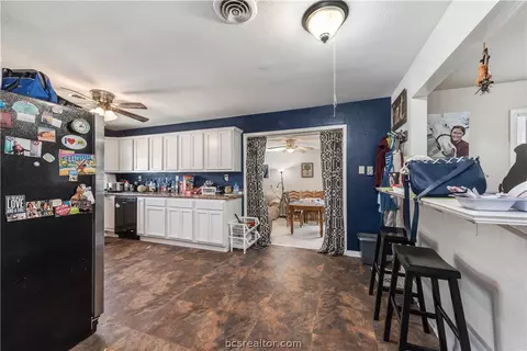 415 Gilbert St, Bryan, TX 77801 photo 7