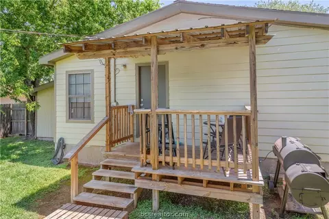3207 Timberline Dr, Bryan, TX 77802 photo 13