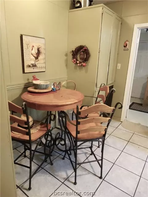 1207 E 25th St, Bryan, TX 77803 photo 8
