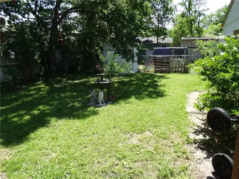 1207 E 25th St, Bryan, TX 77803 photo 23