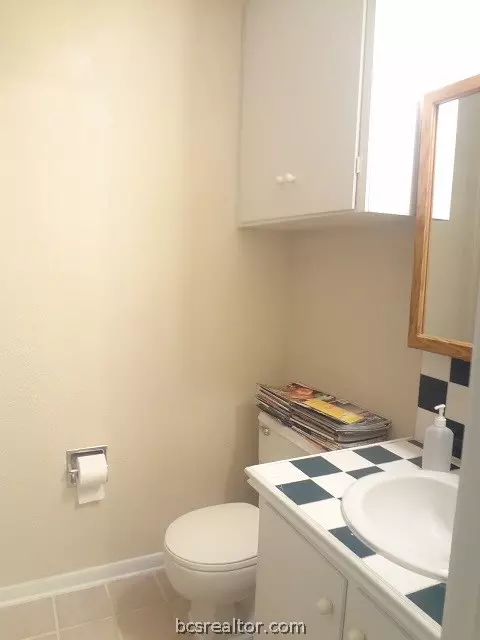 1617 Luza St, Bryan, TX 77802 photo 8