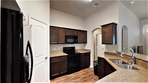 2544 Elkhorn Trl, Bryan, TX 77803 photo 12