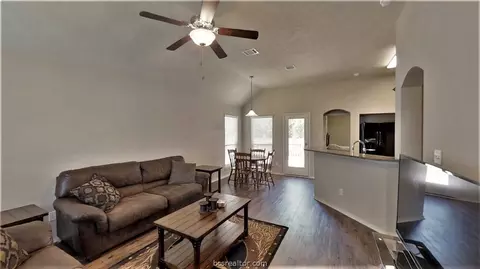 2544 Elkhorn Trl, Bryan, TX 77803 photo 5