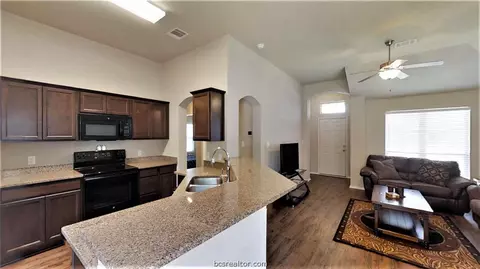 2544 Elkhorn Trl, Bryan, TX 77803 photo 6