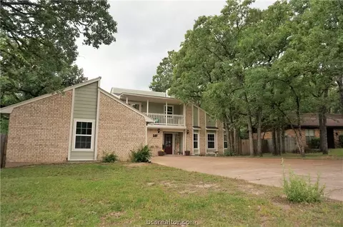2107 La Brisa Dr, Bryan, TX 77807 photo 1