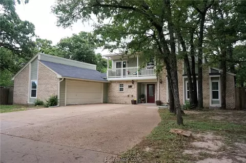 2107 La Brisa Dr, Bryan, TX 77807 photo 2