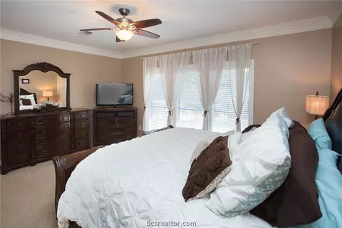 4607 Locksford, Bryan, TX 77802 photo 8