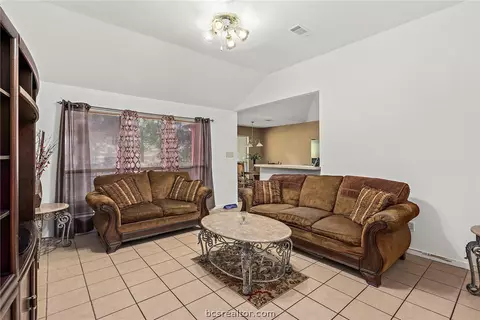 3305 Augusta Dr, Bryan, TX 77803 photo 3