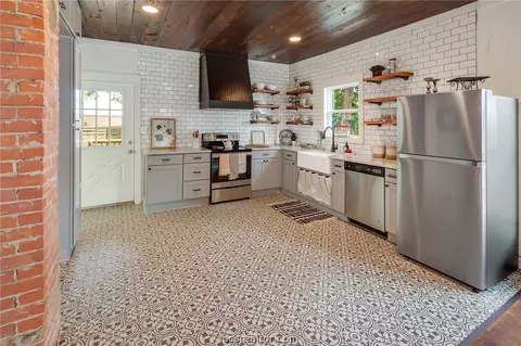 2008 Echols St, Bryan, TX 77801 photo 10
