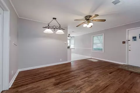 1511 28th St, Bryan, TX 77802 photo 4