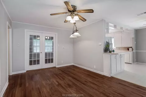 1511 28th St, Bryan, TX 77802 photo 6