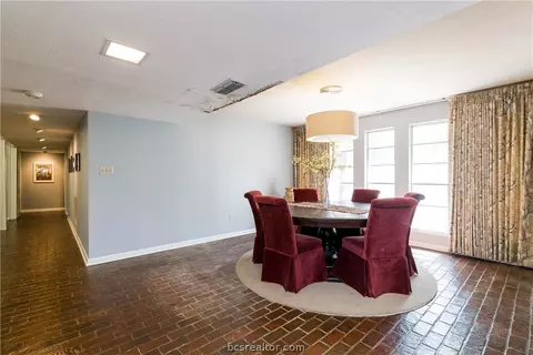 905 Ruskin Dr, Bryan, TX 77802 photo 11