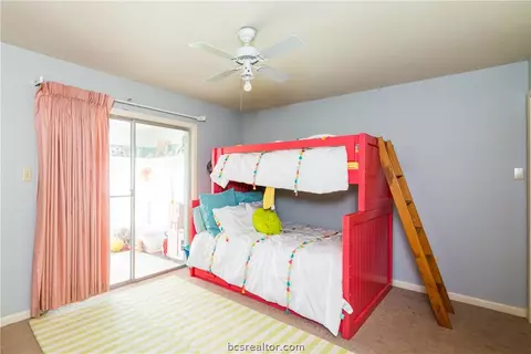 905 Ruskin Dr, Bryan, TX 77802 photo 37