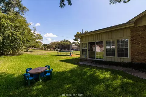 905 Ruskin Dr, Bryan, TX 77802 photo 41