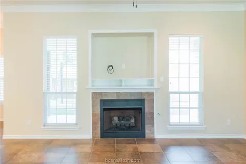 3804 Park Hampton Dr, Bryan, TX 77802 photo 6