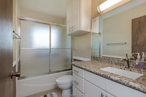 3510 Spring Ln, Bryan, TX 77802 photo 17