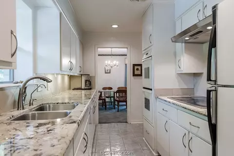 3510 Spring Ln, Bryan, TX 77802 photo 7