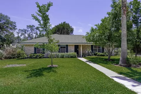 3510 Spring Ln, Bryan, TX 77802 photo 1