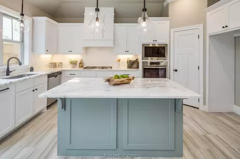 3200 Ashville Path, Bryan, TX 77808 photo 6