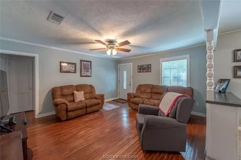1504 E 28th St, Bryan, TX 77802 photo 6