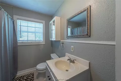 1504 E 28th St, Bryan, TX 77802 photo 14