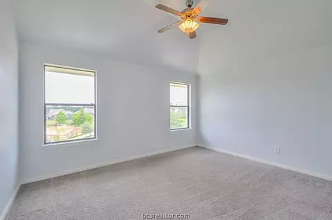 2000 Spring Leaf Ct, Bryan, TX 77807 photo 10