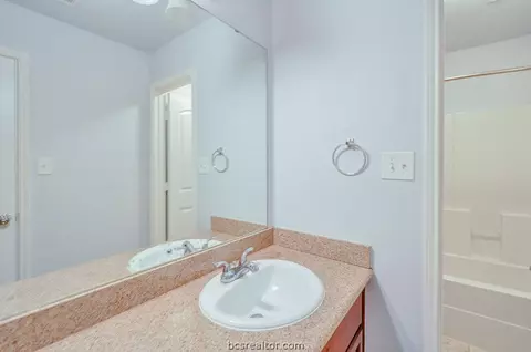 2000 Spring Leaf Ct, Bryan, TX 77807 photo 17