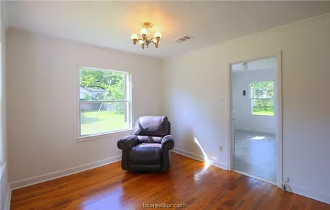 1308 E 30th St, Bryan, TX 77802 photo 4