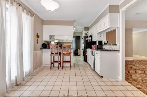 2603 Arbor Dr, Bryan, TX 77802 photo 10