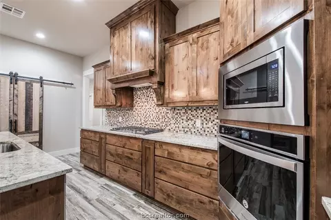 7396 Limestone Ct, Bryan, TX 77808 photo 26
