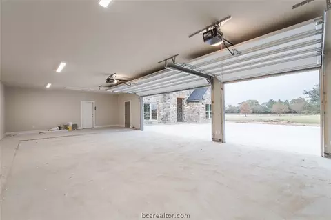 7396 Limestone Ct, Bryan, TX 77808 photo 38