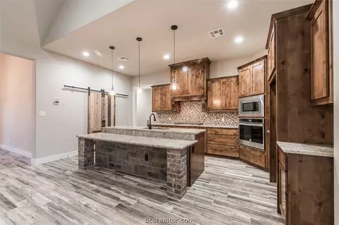 7396 Limestone Ct, Bryan, TX 77808 photo 21