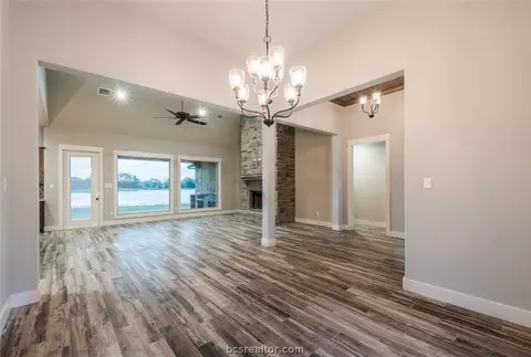 7396 Limestone Ct, Bryan, TX 77808 photo 10
