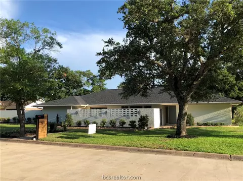 3500 Spring Ln, Bryan, TX 77802 photo 1